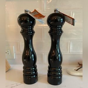 Peugeot Salt and Pepper Mills, black lacquer, kitchen decor, chef, cooking